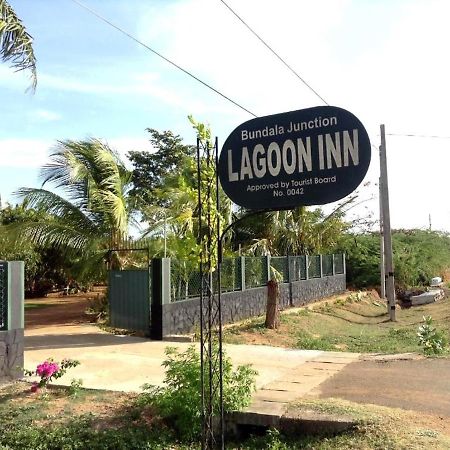 هامبانتوتا Lagoon Inn المظهر الخارجي الصورة